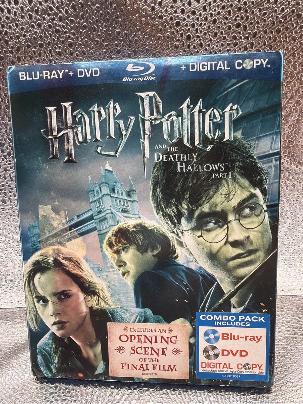 Harry Potter and the Deathly Hallows Part 1 Blu-ray DVD With Slipcover